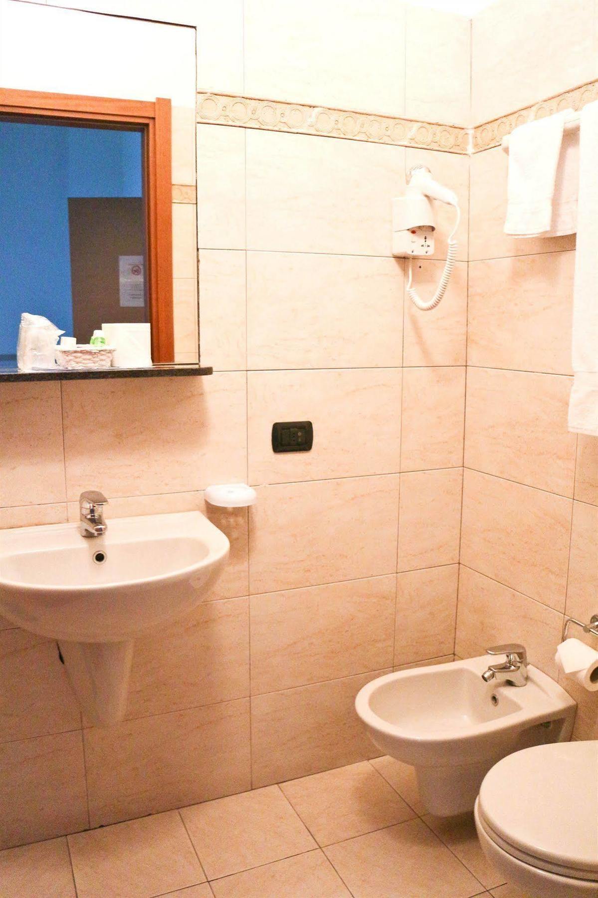 Losanna Hotell 3*