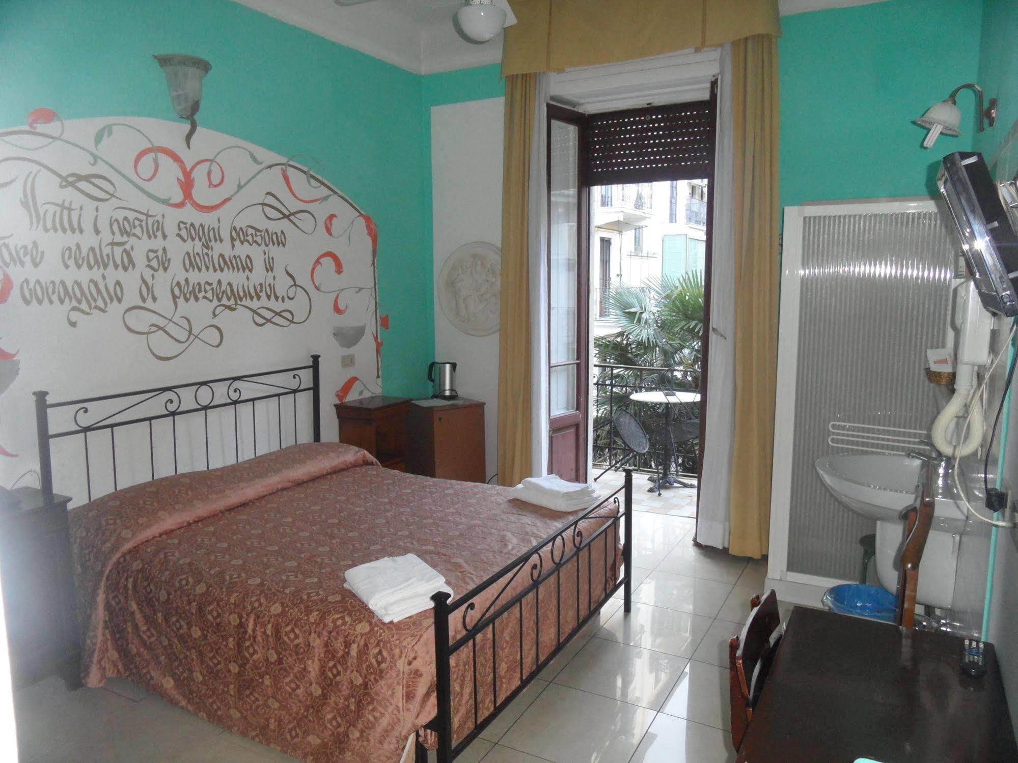 Eco-art De Albertis Hotell 2*