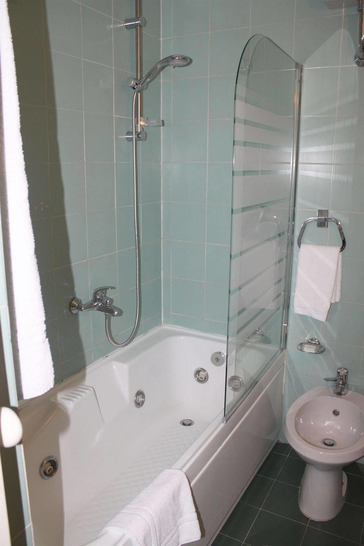 Hotell Ginosi Arizona 3*
