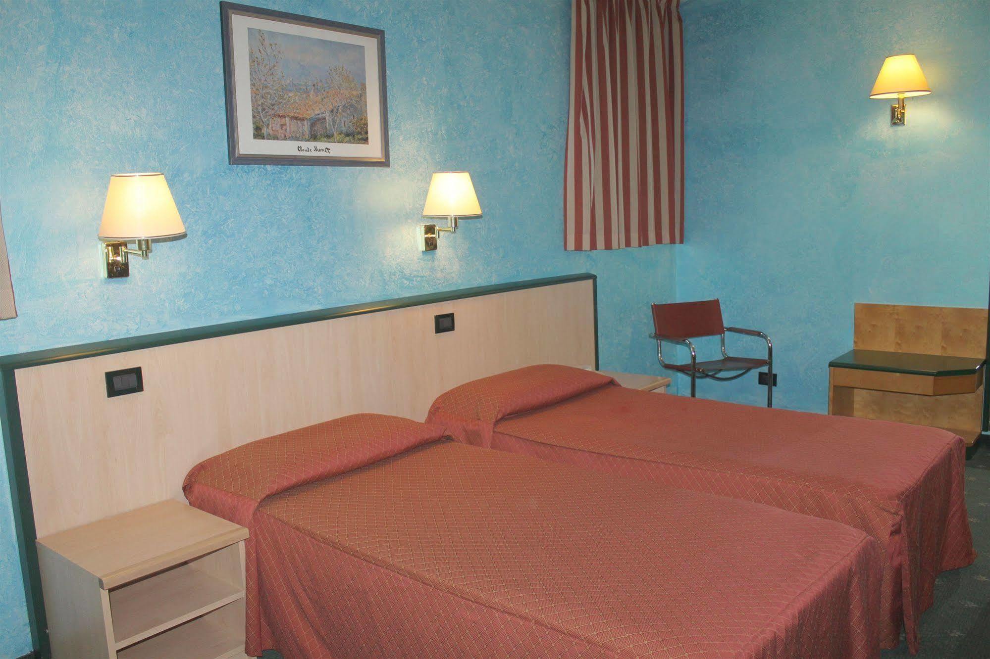 Ginosi Arizona Hotel Mailand