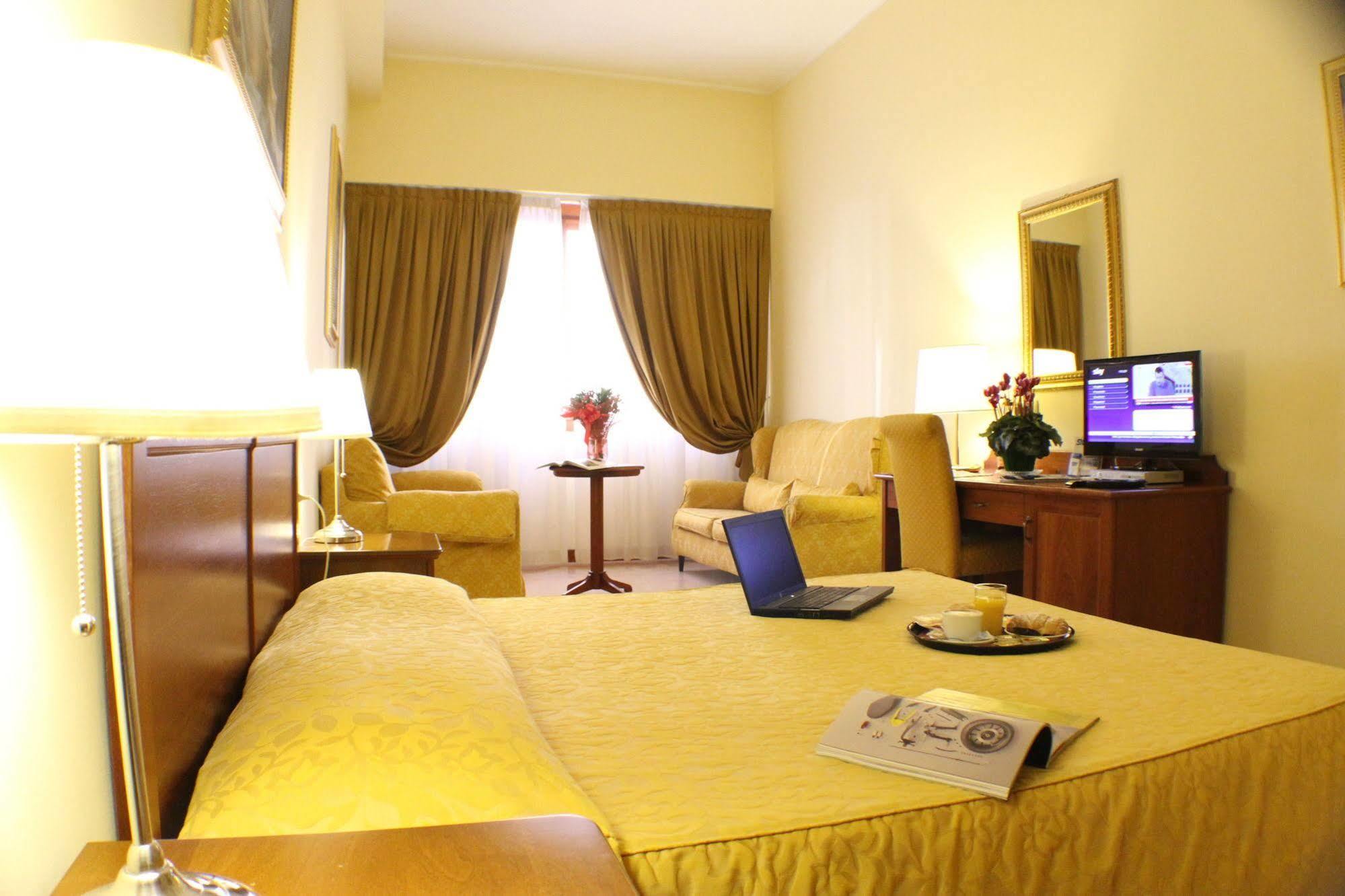 Hotell Certosa 3*