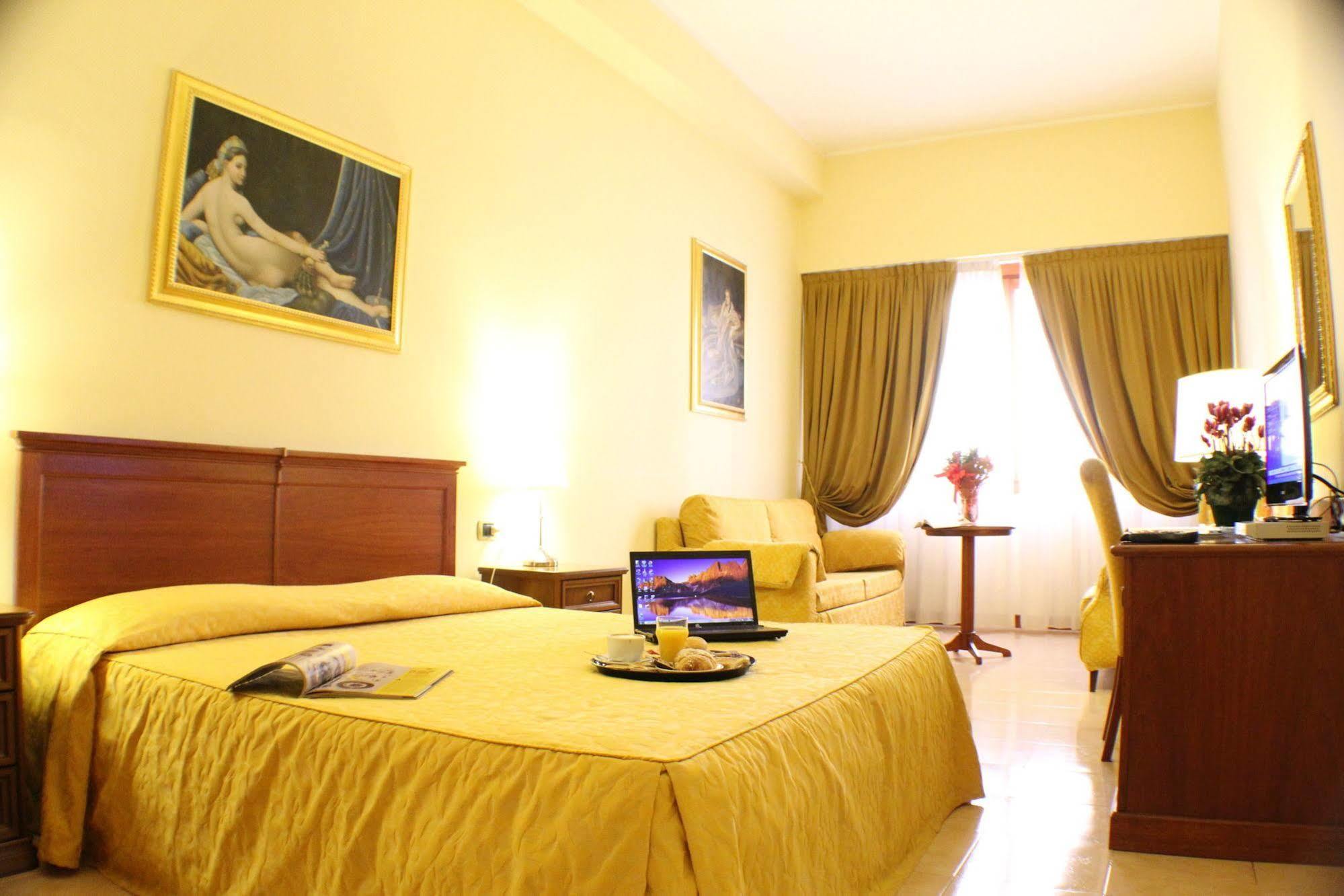 Certosa Hotell 3*