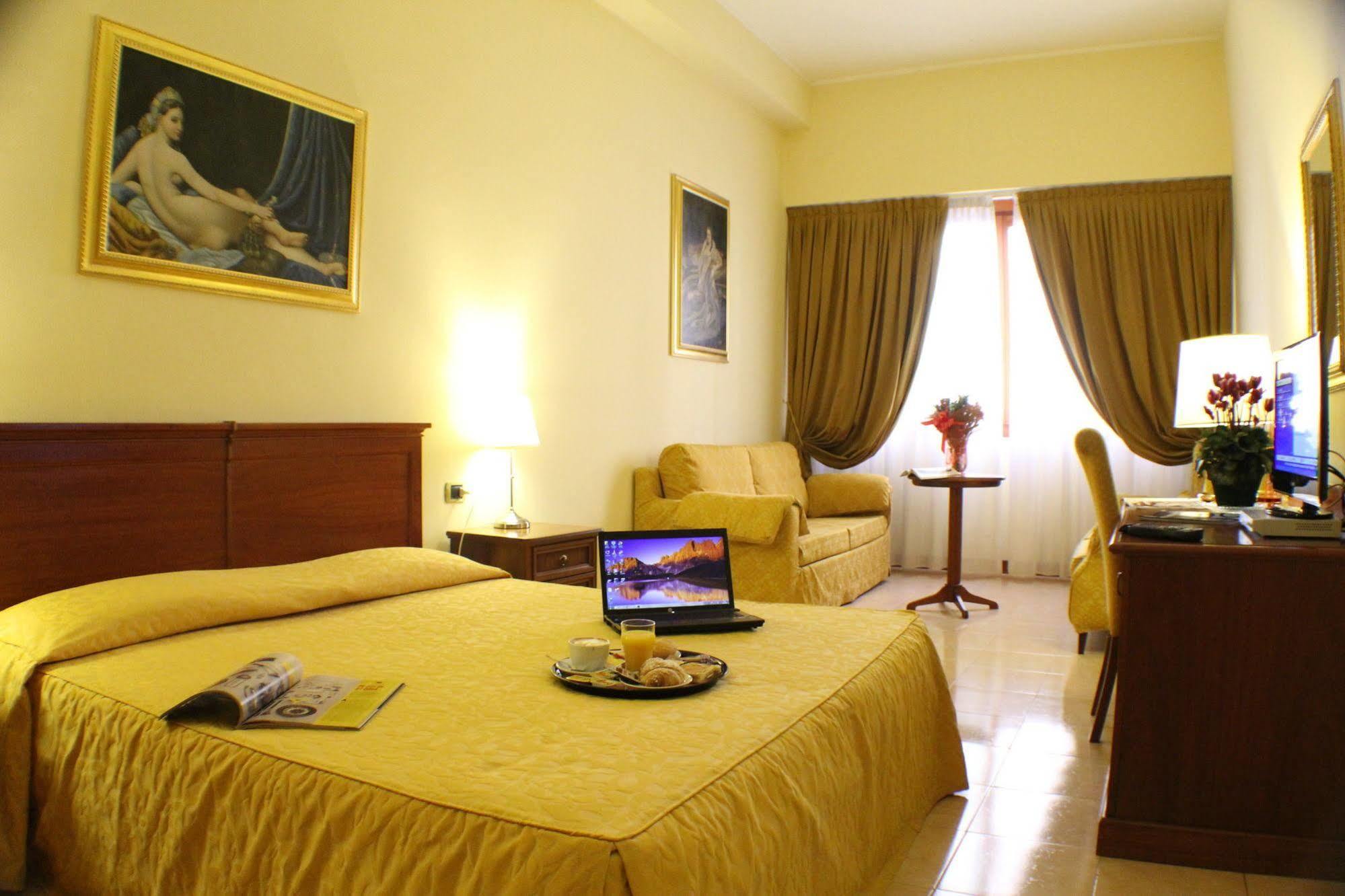 Certosa Hotell 3*