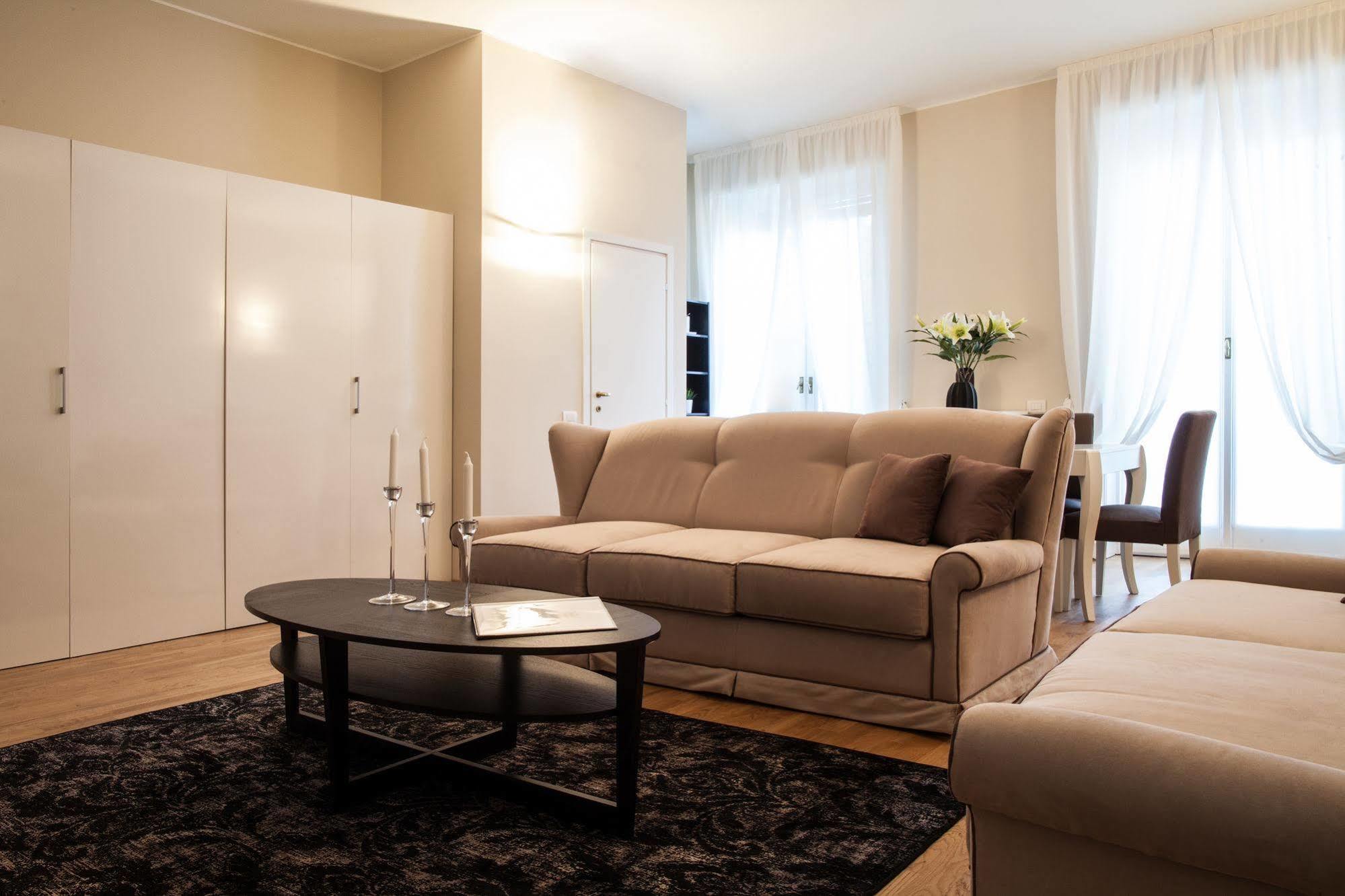 Royal Suites Hotel