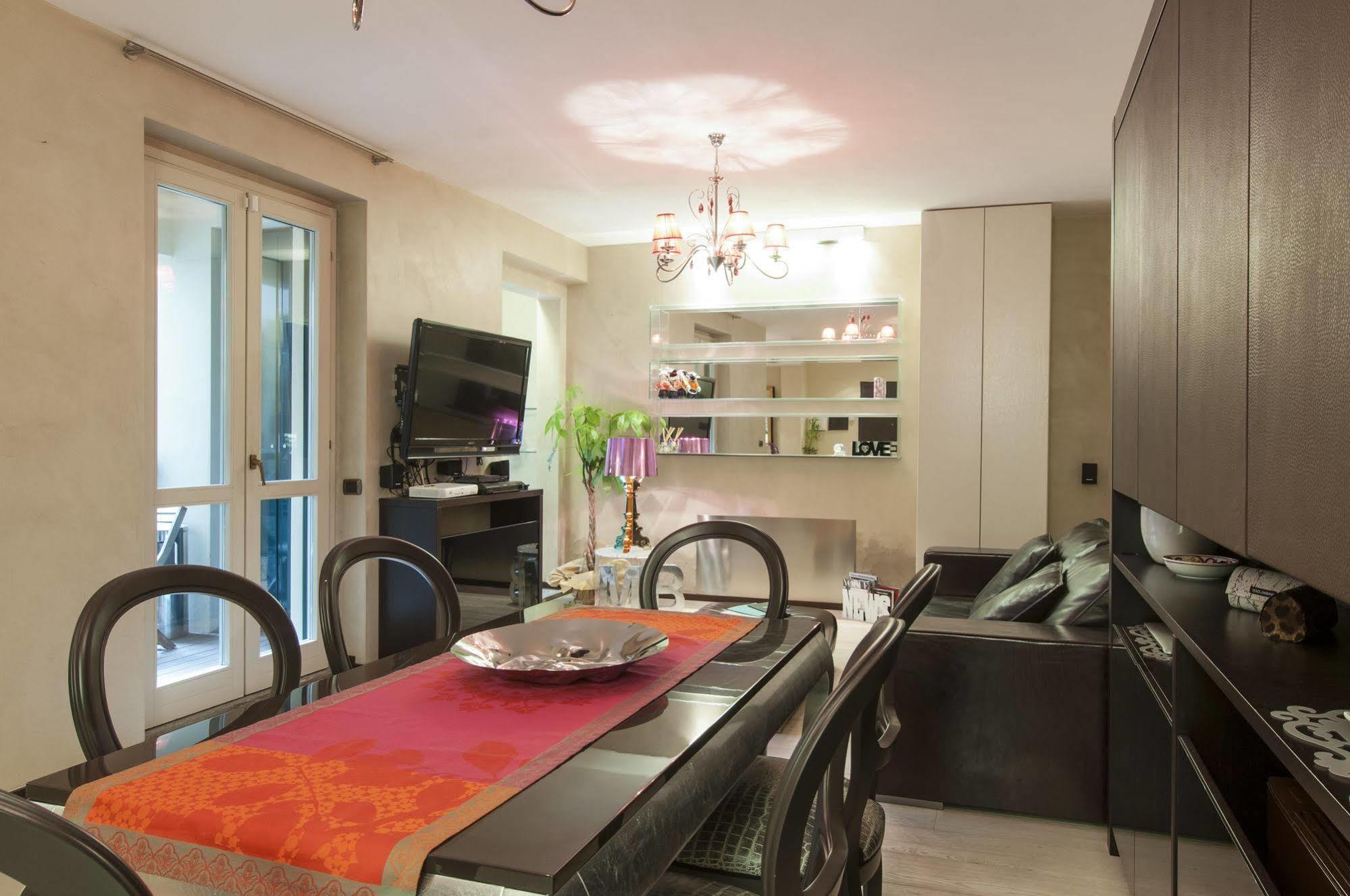 Royal Suites *