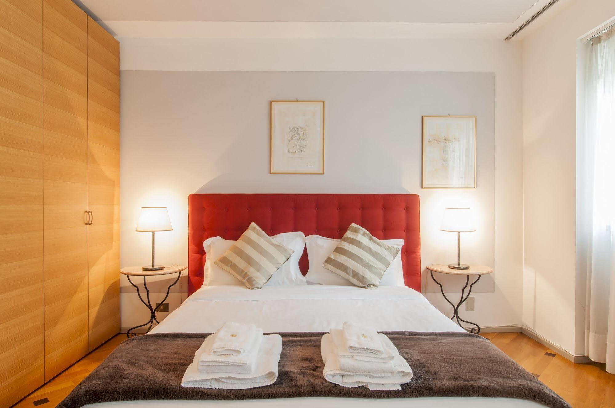 Hotel Royal Suites *