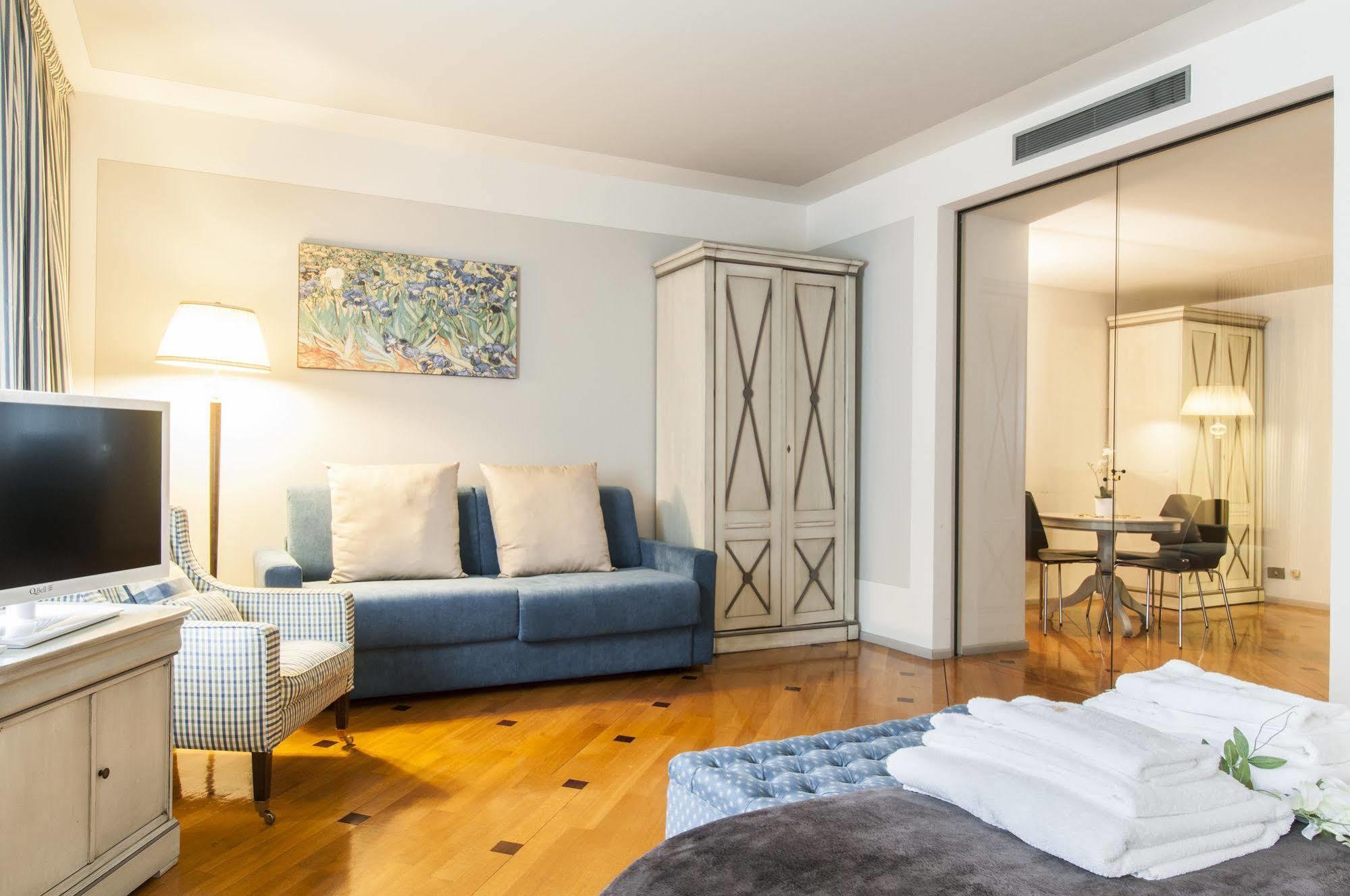 Royal Suites Hotel Milan