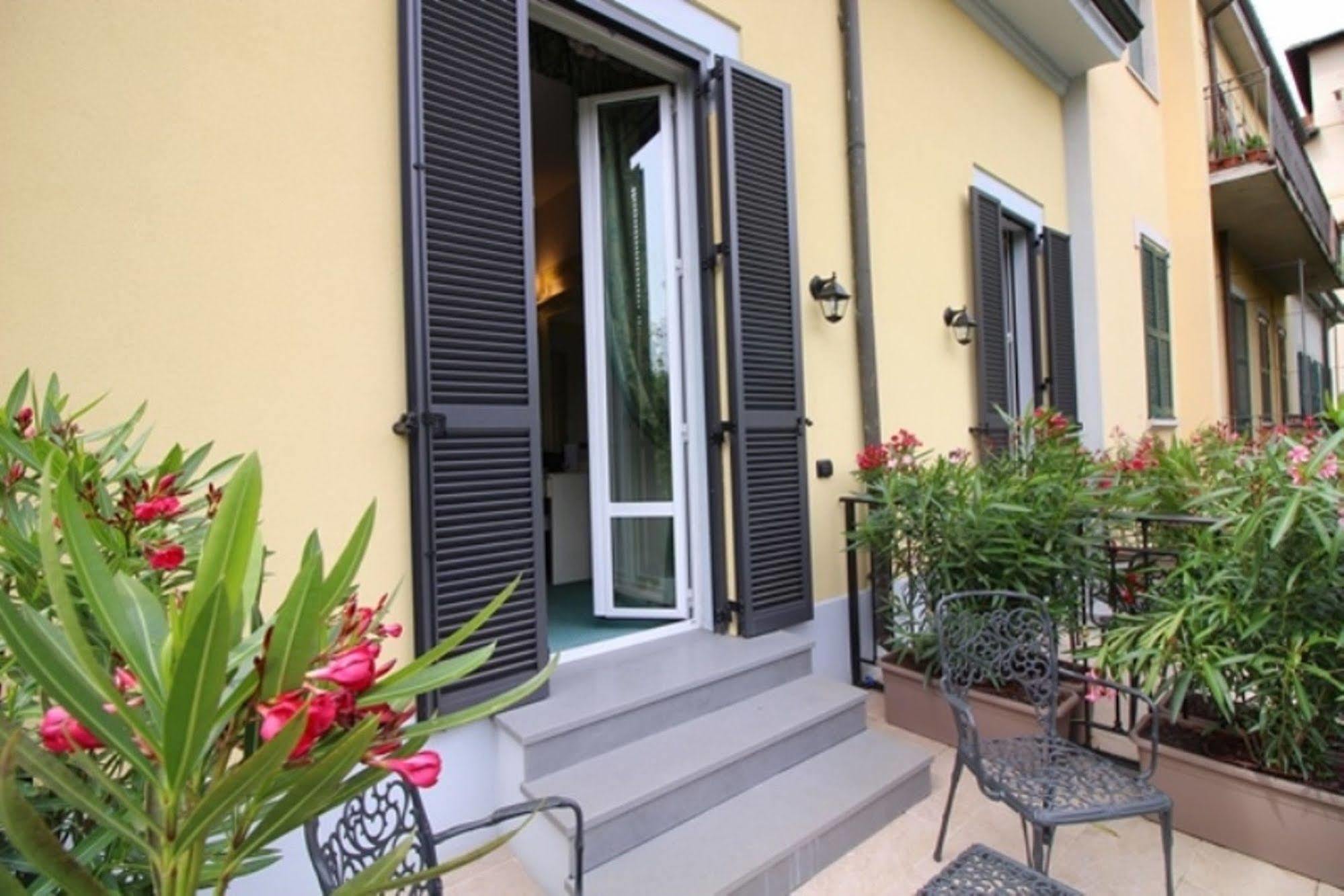 Hotel Charly 3*