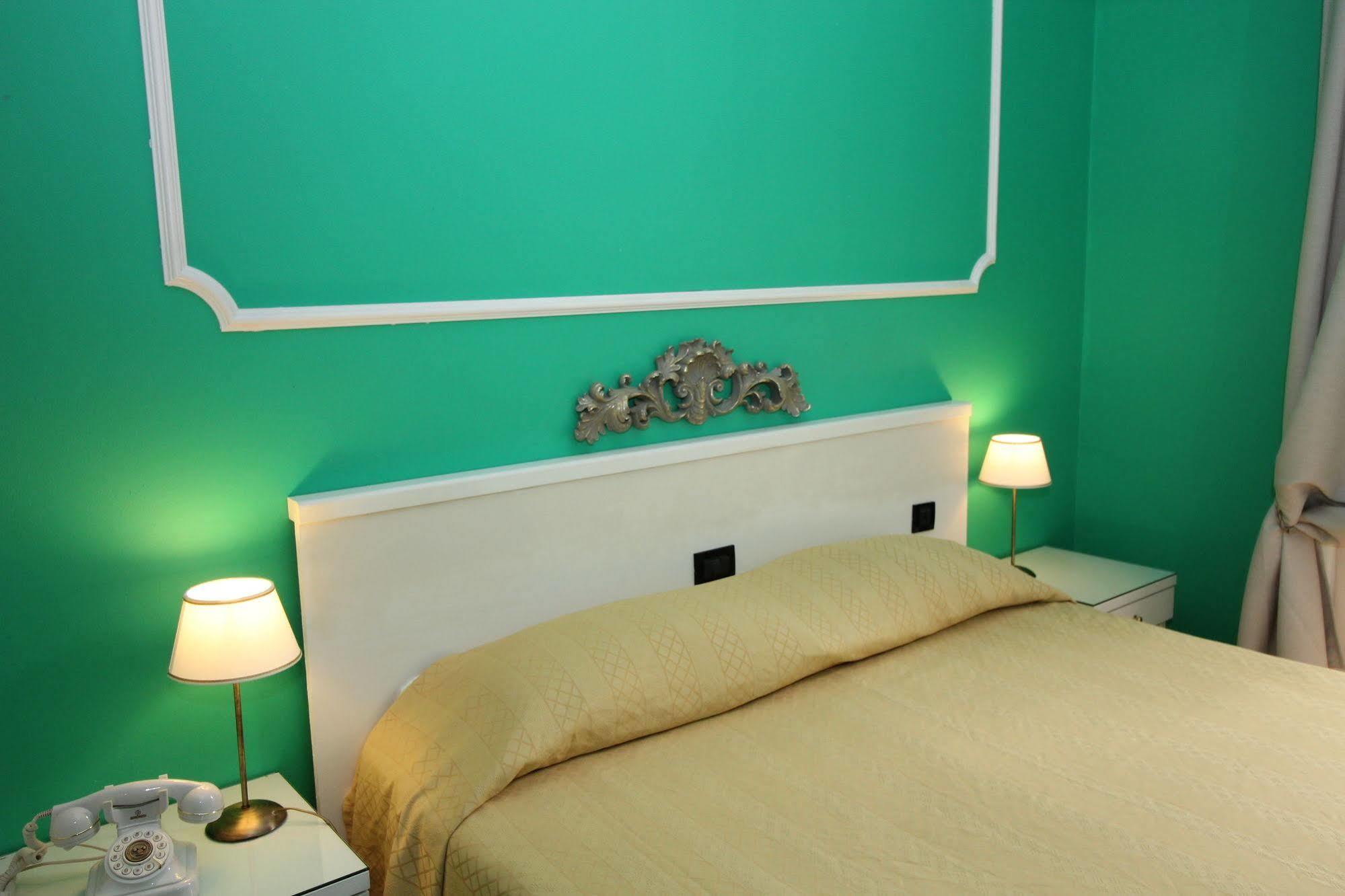 Hotel Hotel Charly