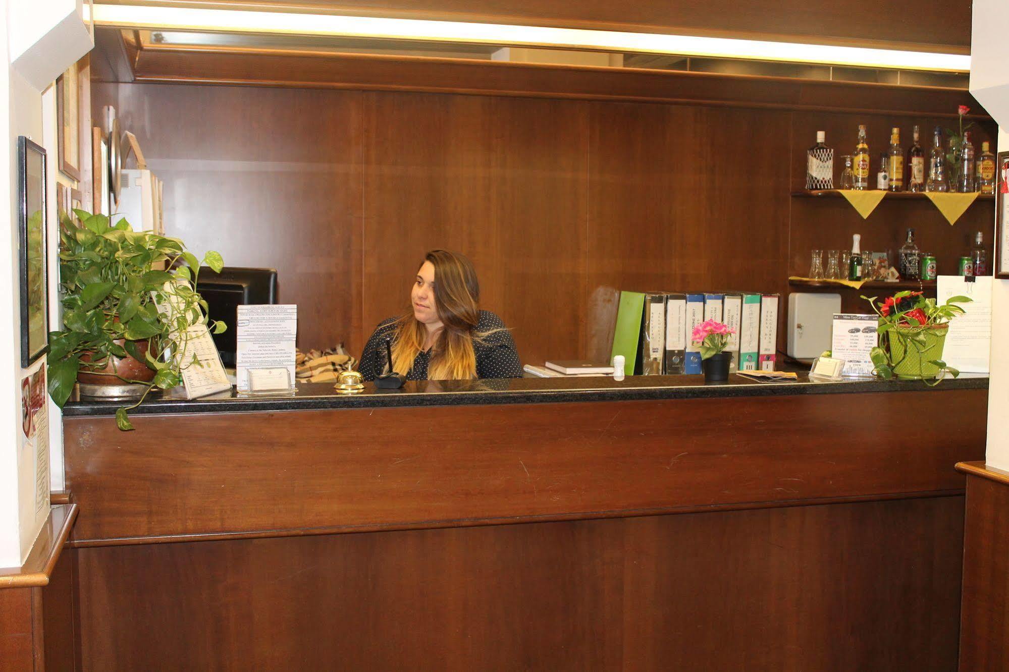 Hotell Catalani E Madrid