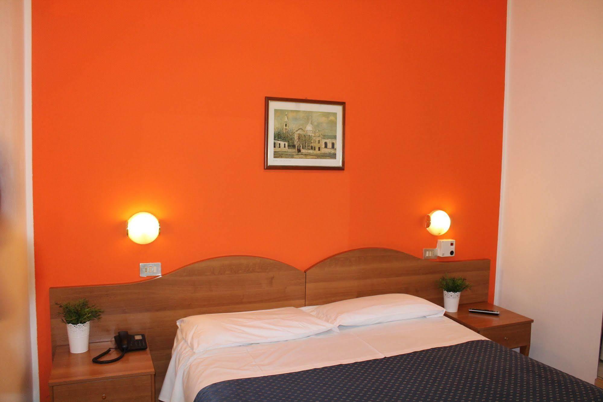 Catalani E Madrid Hotell