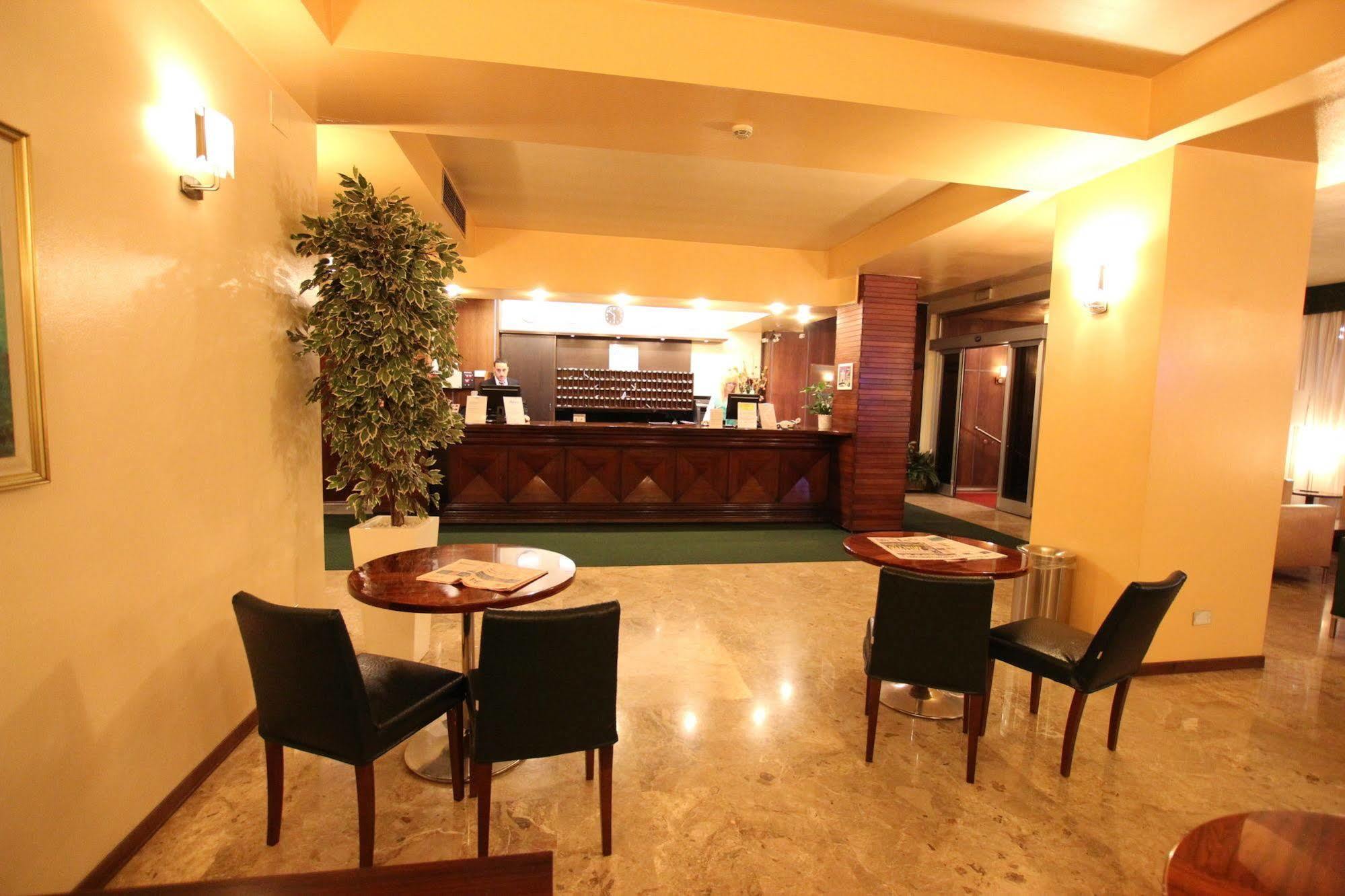 Hotel Mokinba Cristallo Milan