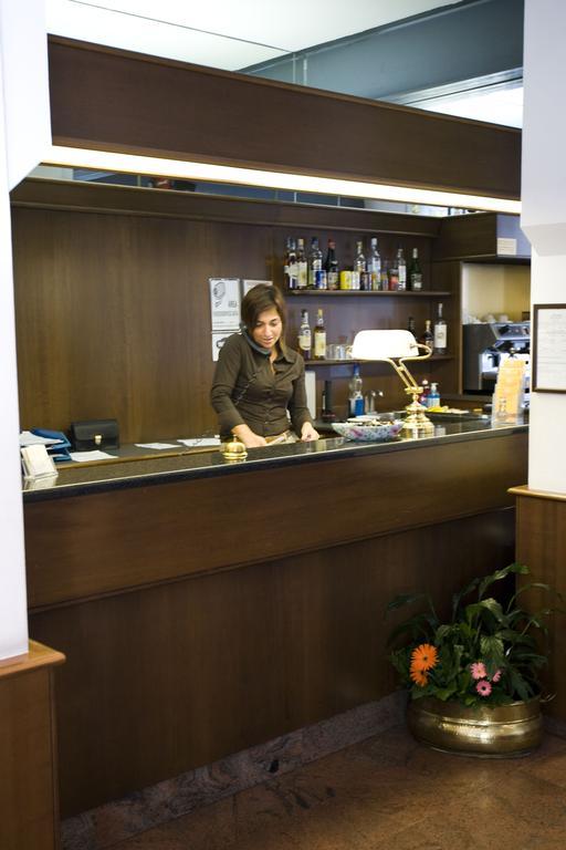 Catalani E Madrid Hotell 2*