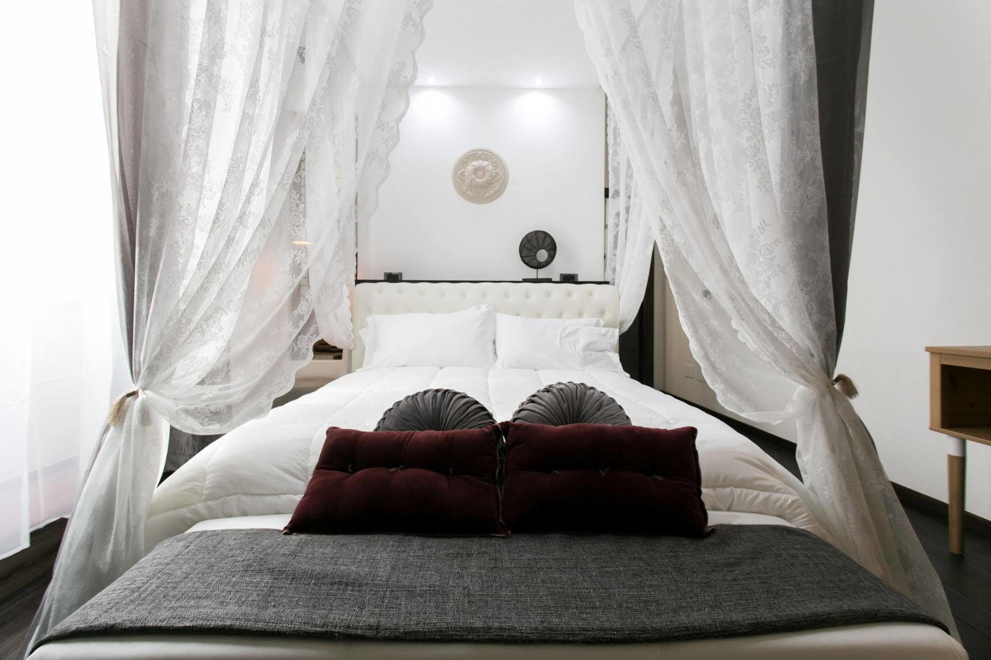 Dei Mercanti Aparthotel