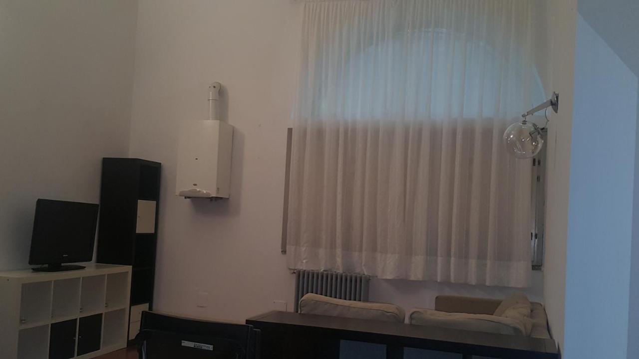 Apartment Sonnino Mailand