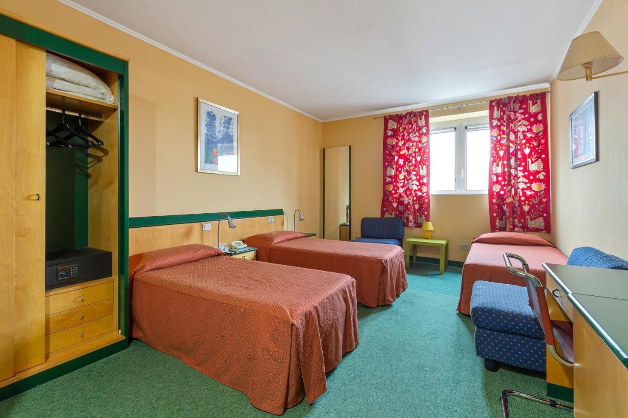 Ginosi Arizona Hotell Milano
