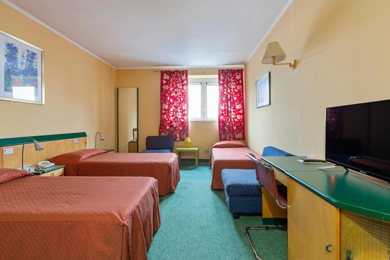 Ginosi Arizona Hotel 3*