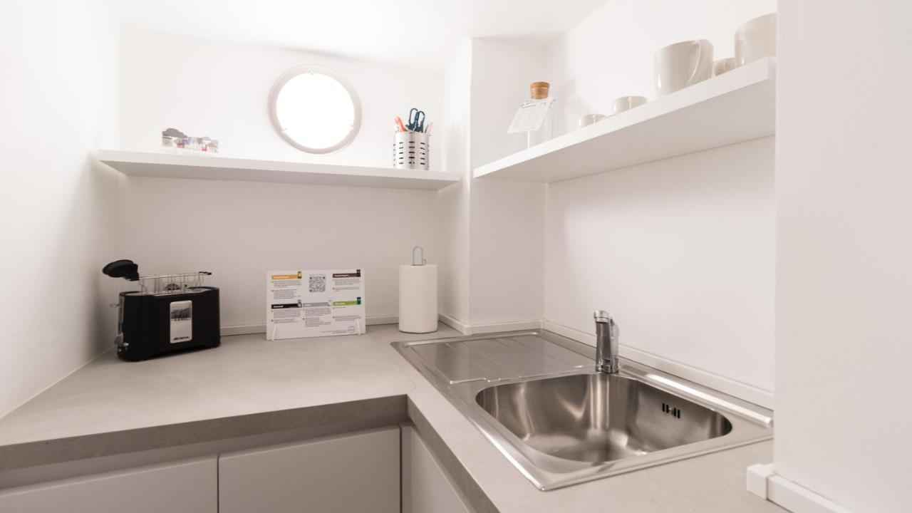 Italianway-san Maurilio 20 * Milaan