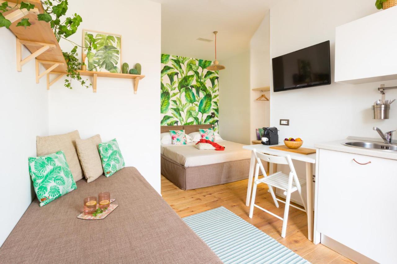 Duomo Views, Light, Jungle-inspired With Terrace Appartement