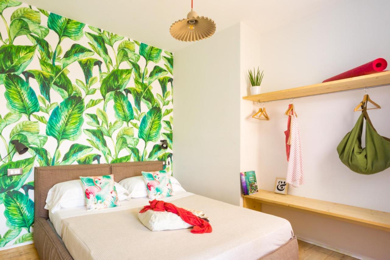 Appartement Duomo Views, Light, Jungle-inspired With Terrace Milaan