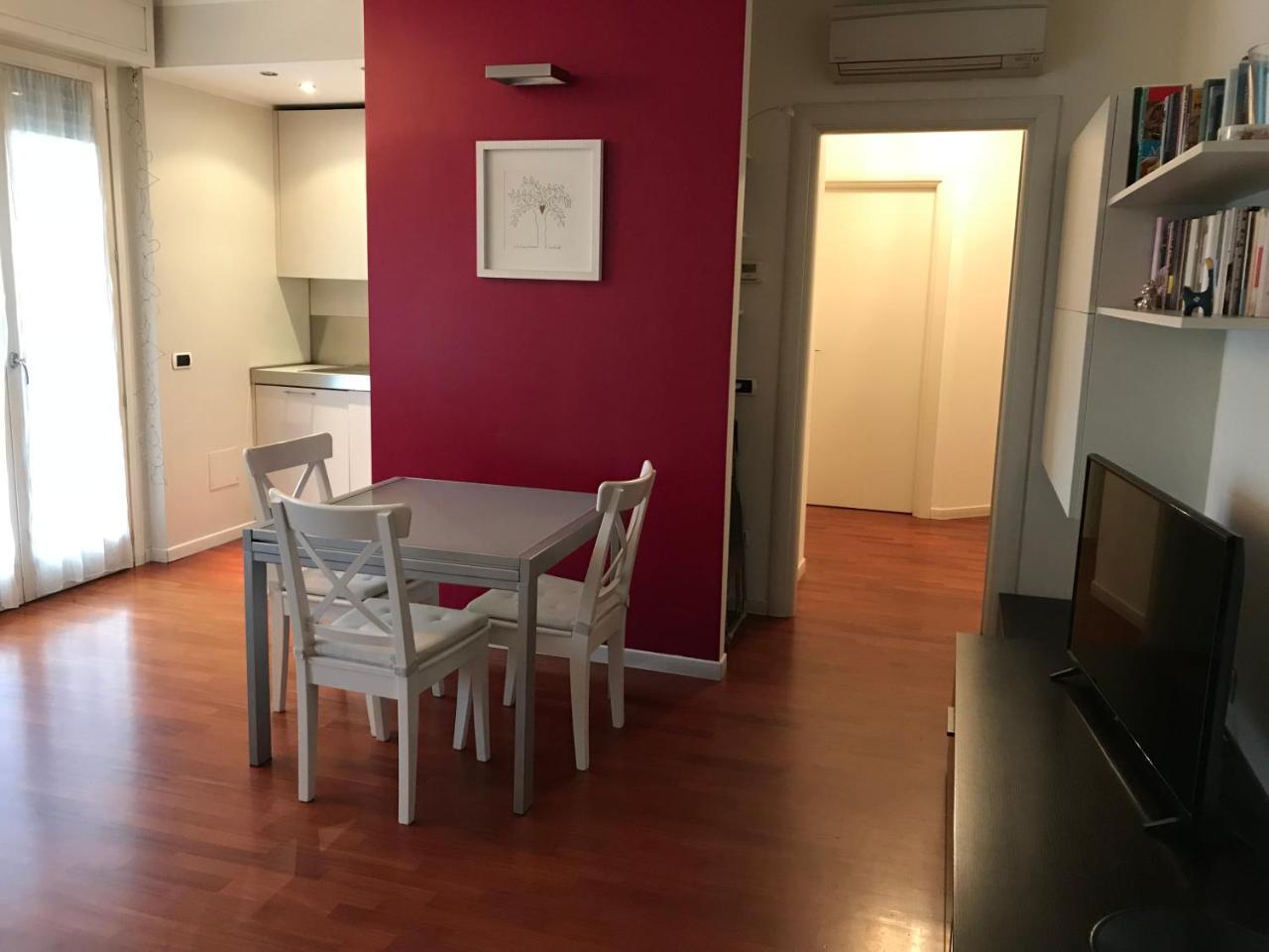 La Casa Sul Naviglio Milan