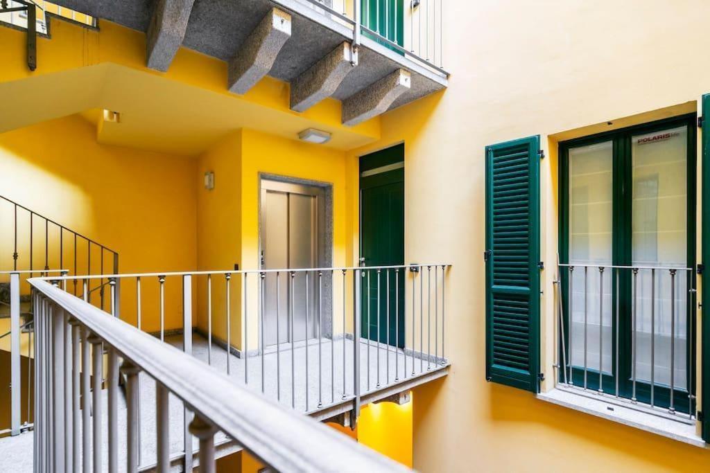 Hozyhome - Lovely Flat In Via Madonnina 23 Mailand