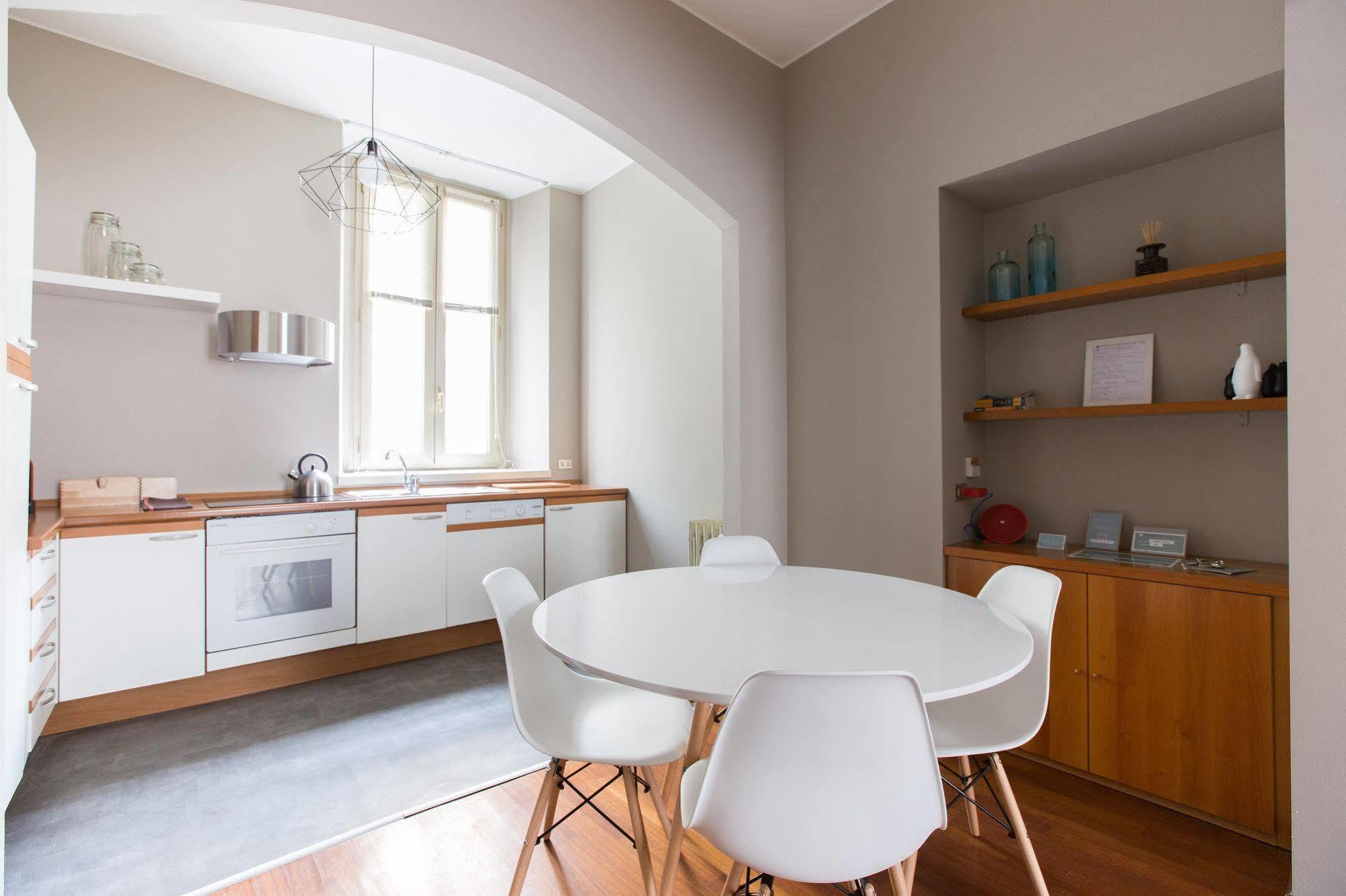Appartement Brera In San Babila Milaan