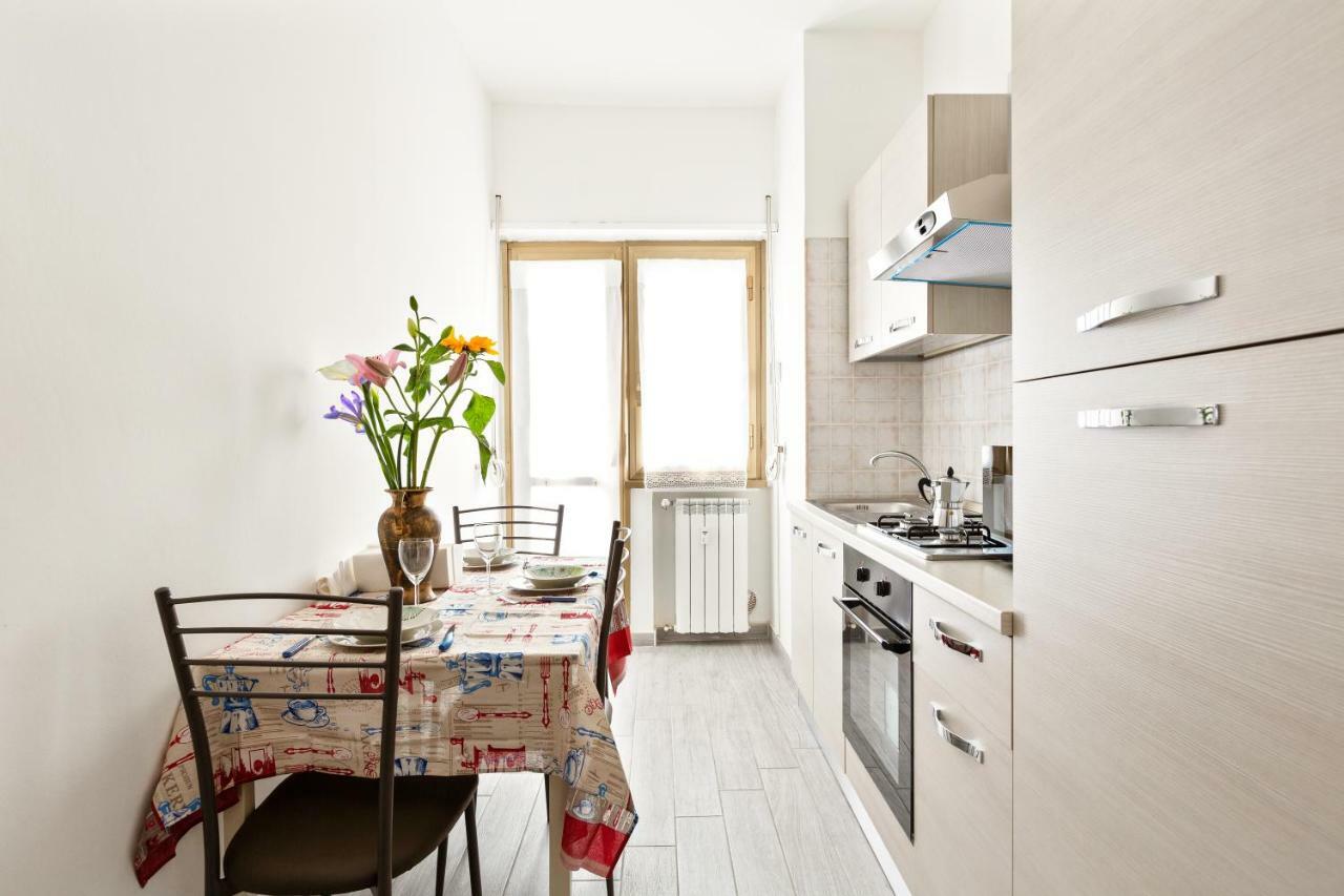 Renewed Balcony Flat With Garden Appartement Milaan