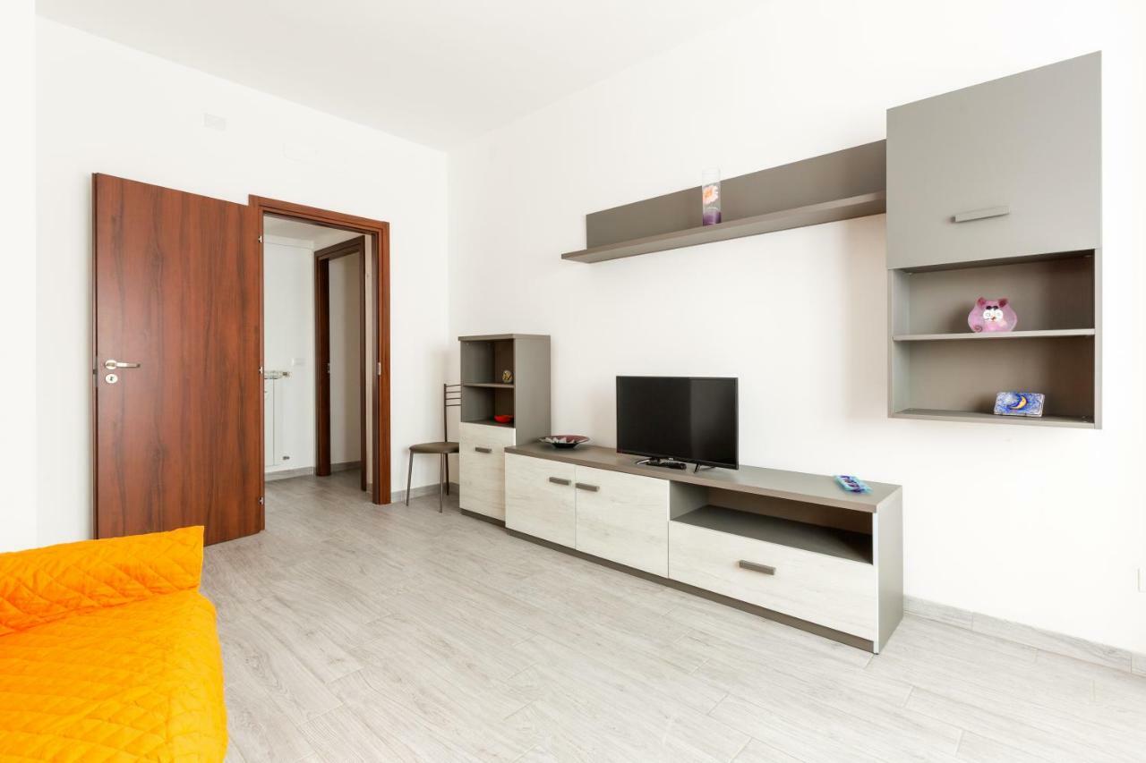 Renewed Balcony Flat With Garden