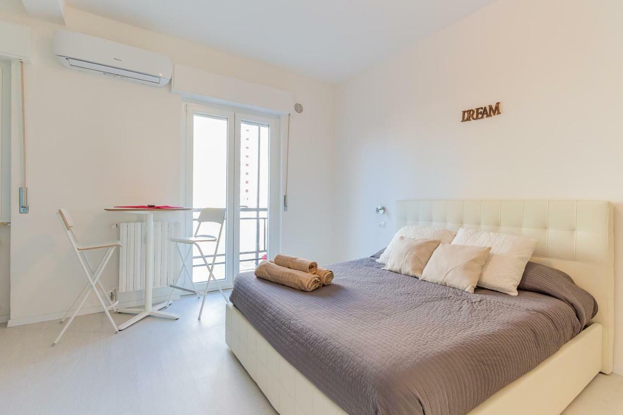 Alessia's Flat- M3 Corvetto * Milano