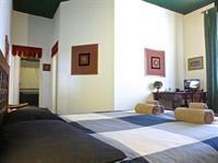 Temporary House - Porta Garibaldi *