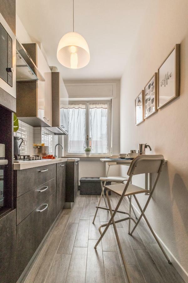 Apartment Joivy Modern 1-bed Flat With Balcony In Portello