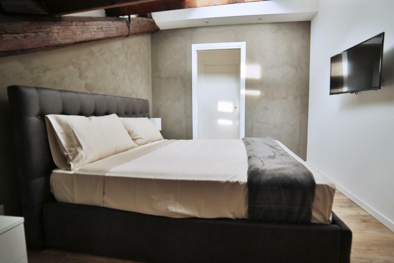 Moscova Attic Near Duomo * Milan