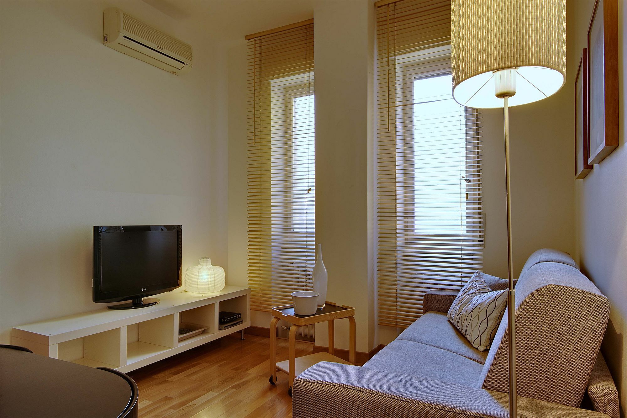 Milan Apartment Rental * Milano
