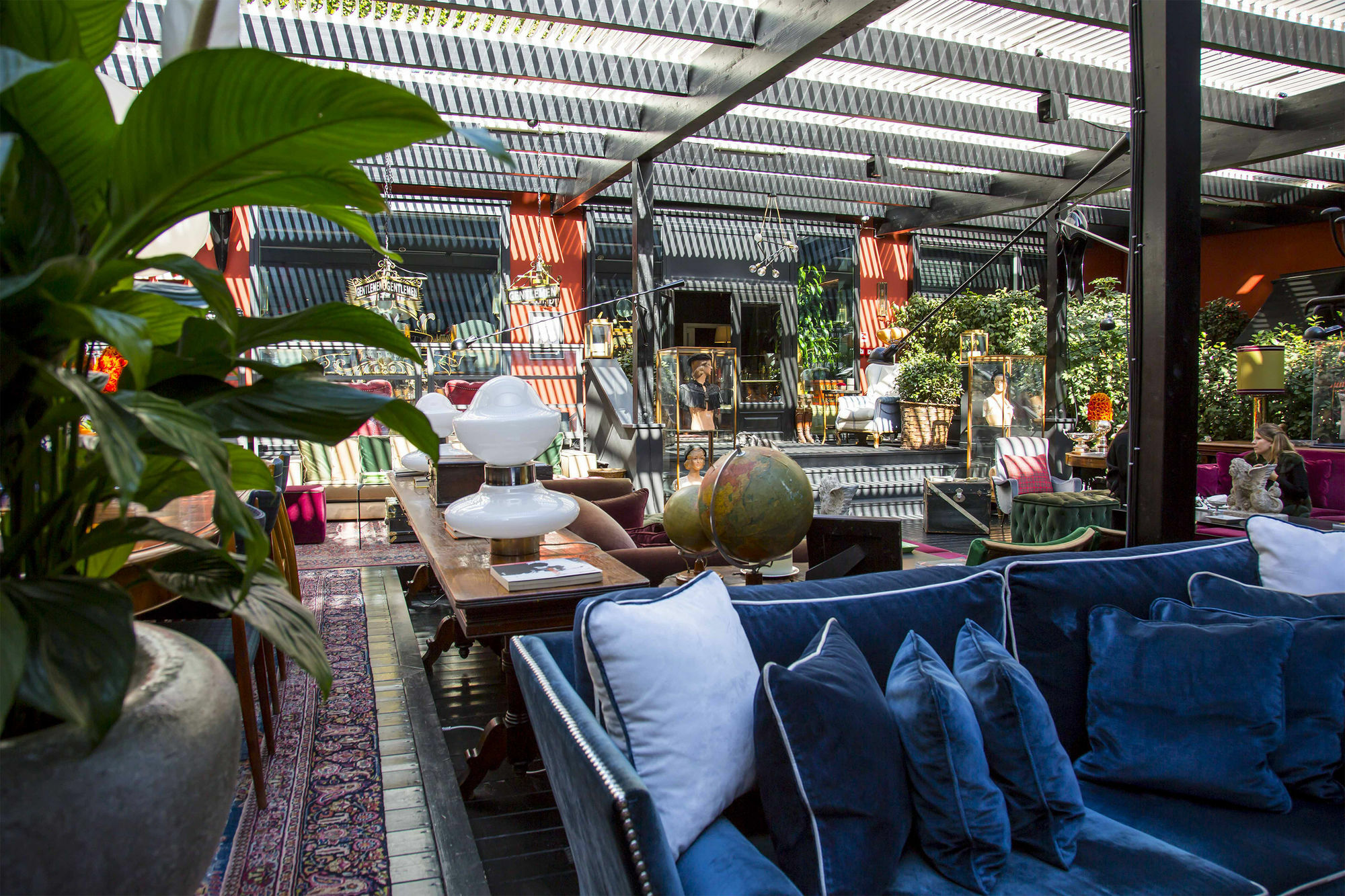 Aethos Hotel 4*