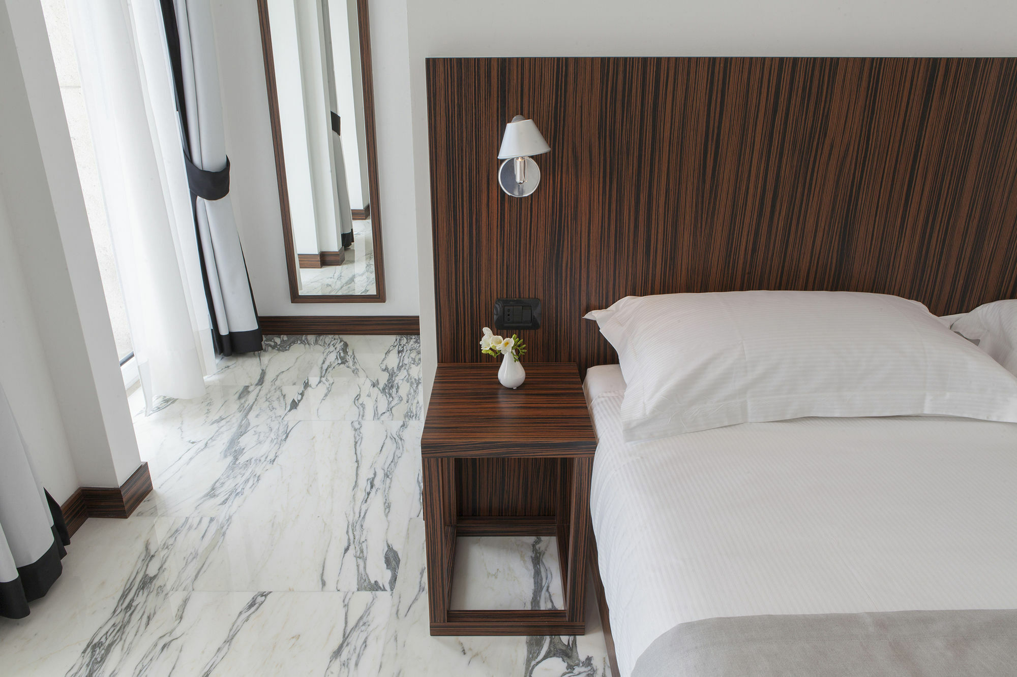 My Bed Montenapoleone Gasthof 2*
