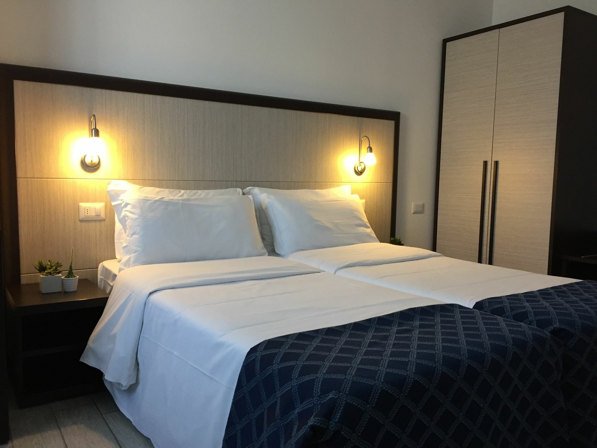 Av Hotell Milano