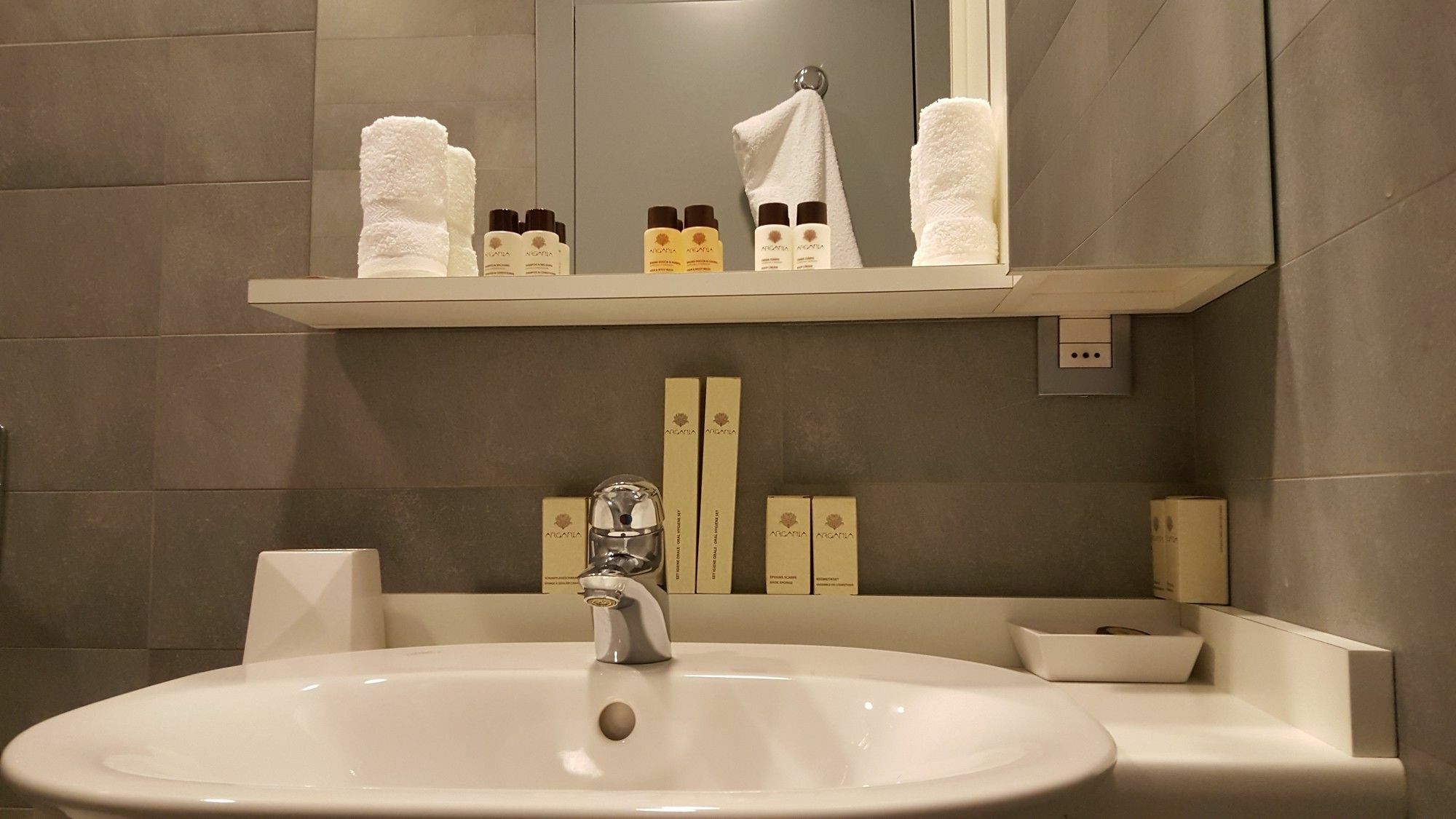 Bnbutler - Duomo - Galleria Unione Apartment Mailand