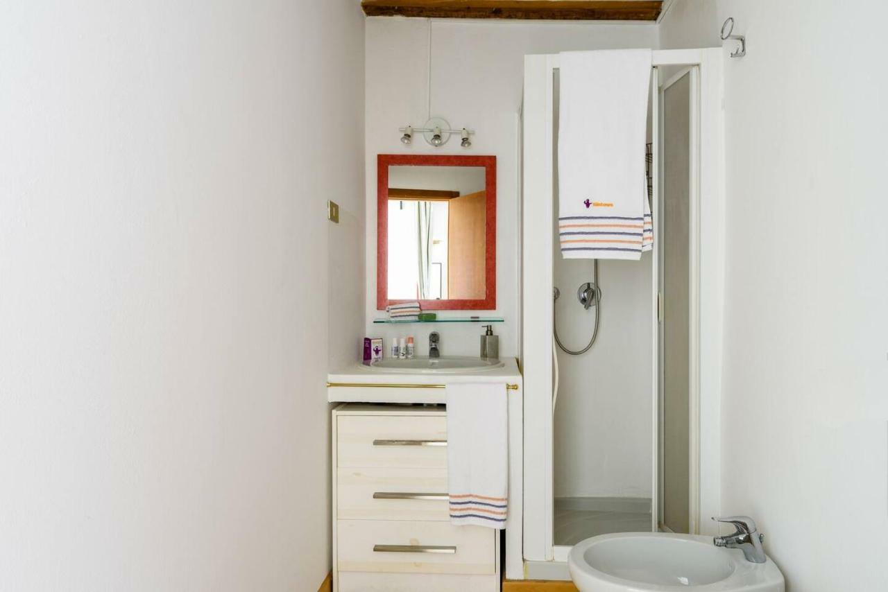 Altido Cozy Apt For 4 Close To Basilica Di Sant'ambrogio * Milano