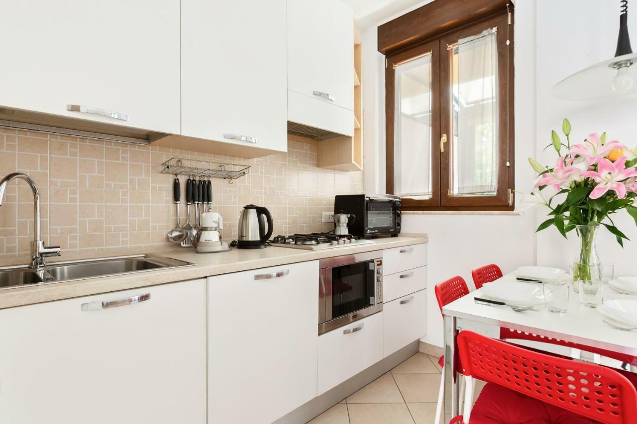 Corsica Huge Terrace Flats * Milan