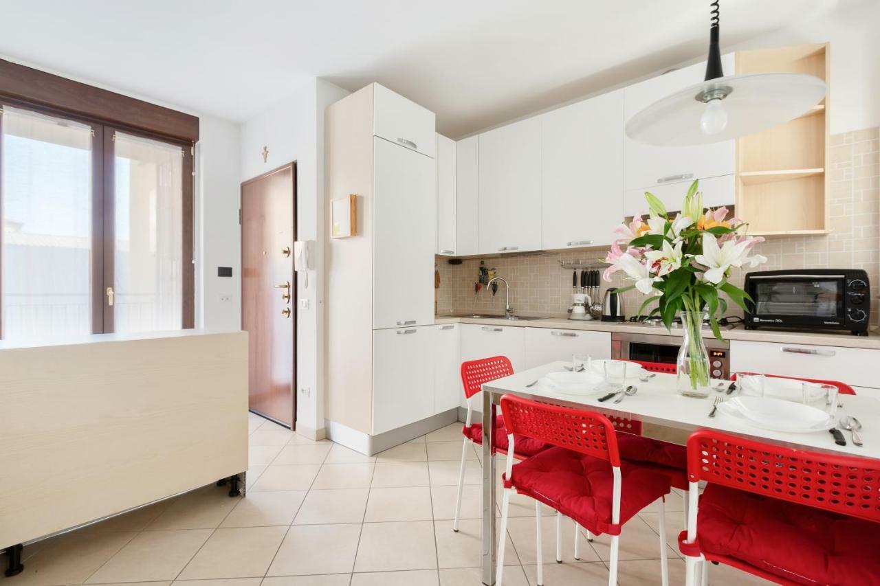 Corsica Huge Terrace Flats Milan