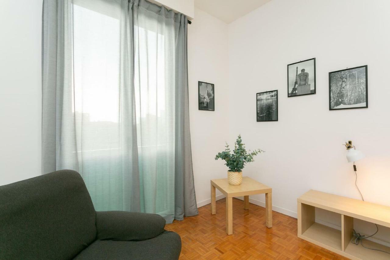 The Rent - Maciachini Two Bedroom *