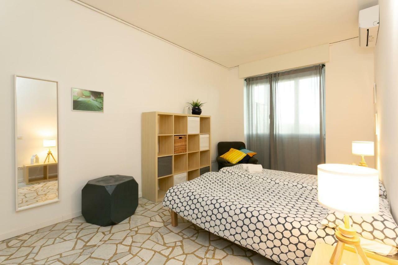 The Rent - Maciachini Two Bedroom *