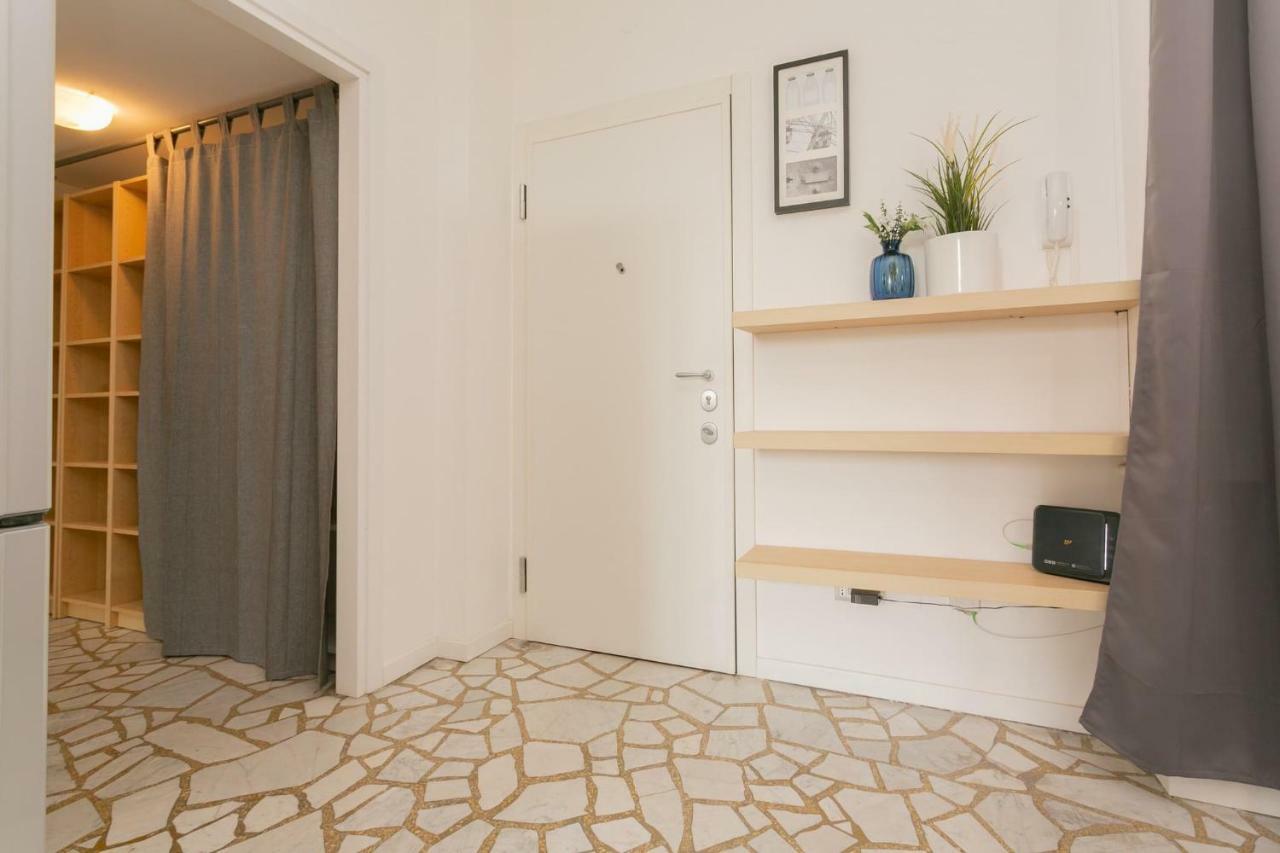 The Rent - Maciachini Two Bedroom Apartment Mailand