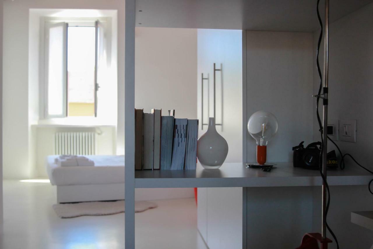 Design Porta Venezia Apartment *
