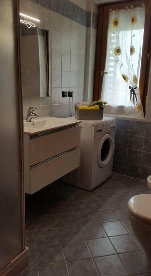 Apartment Sunflower House Ieo Ripamonti