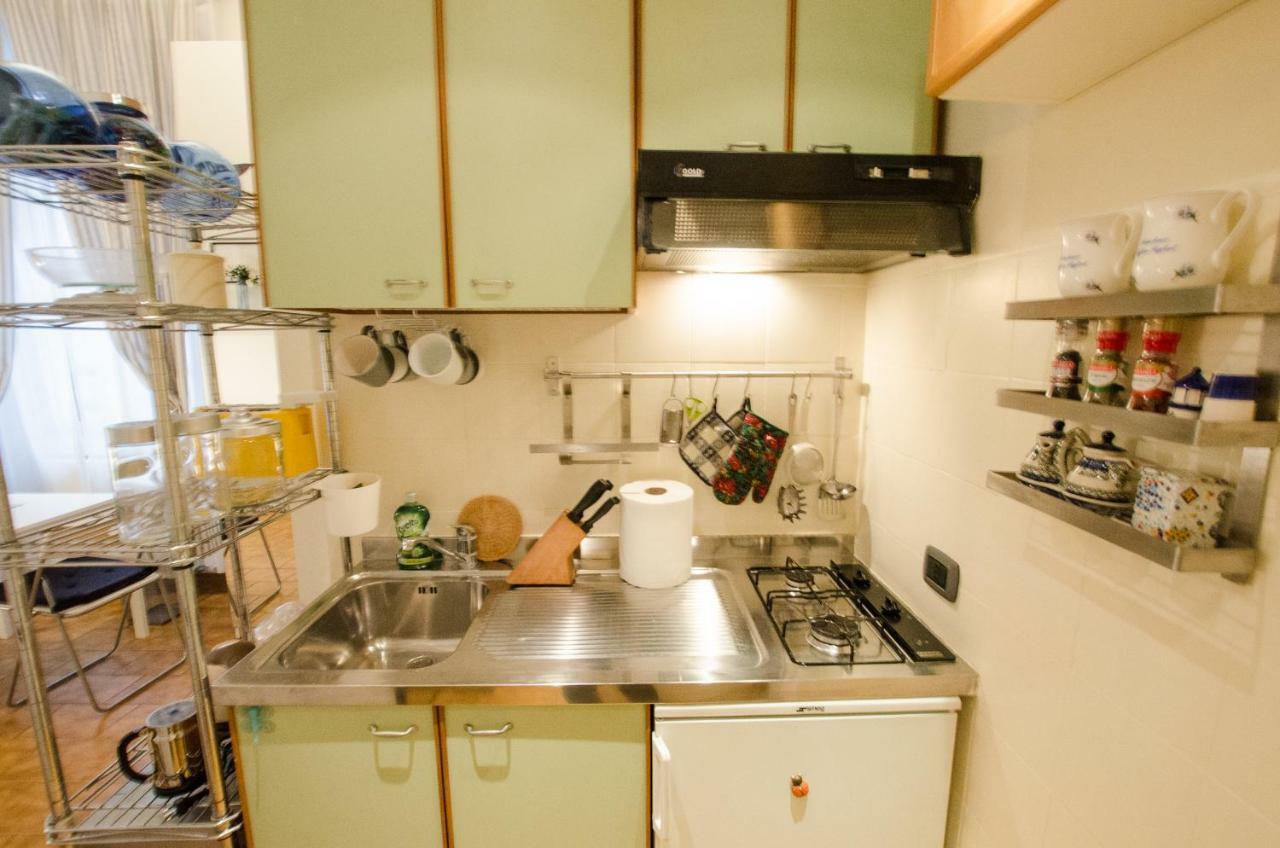 Cozy Central Studio - Porta Romana Apartment *