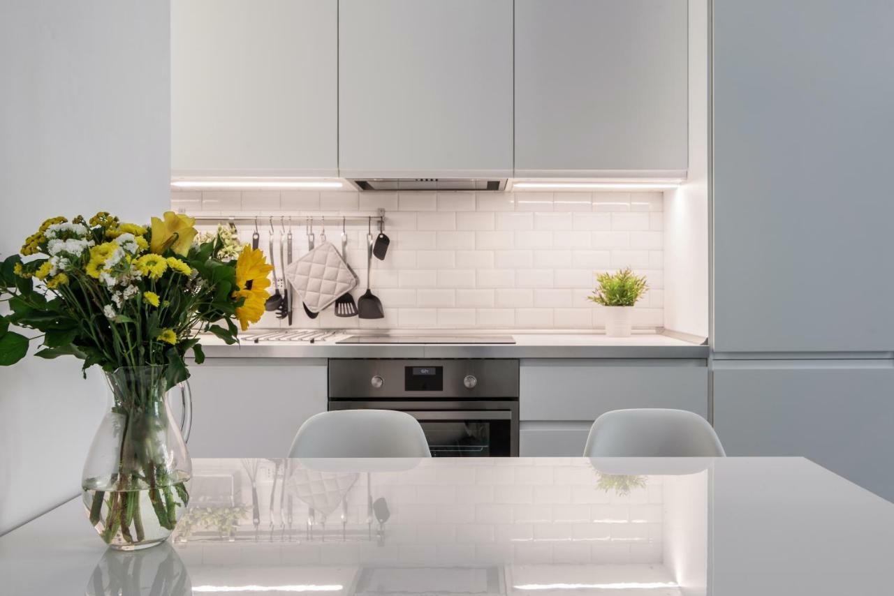 Apartment Bergognone Milan
