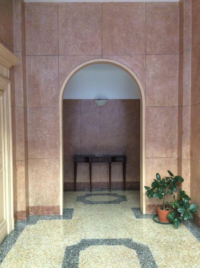 Solferino 37 * Milano