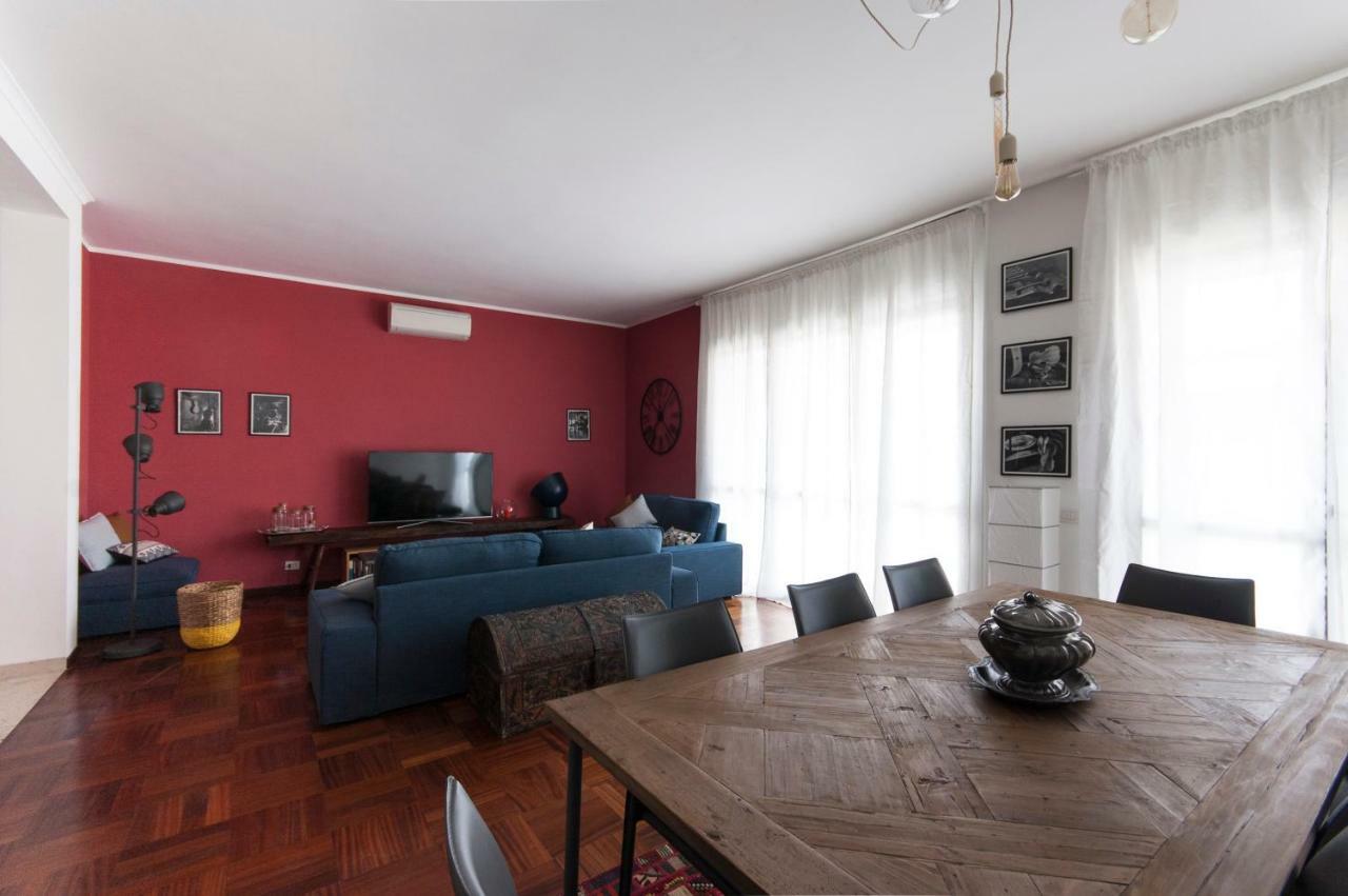 Apartment Luxurious 4bdr Penthouse Near Duomo Cathedral